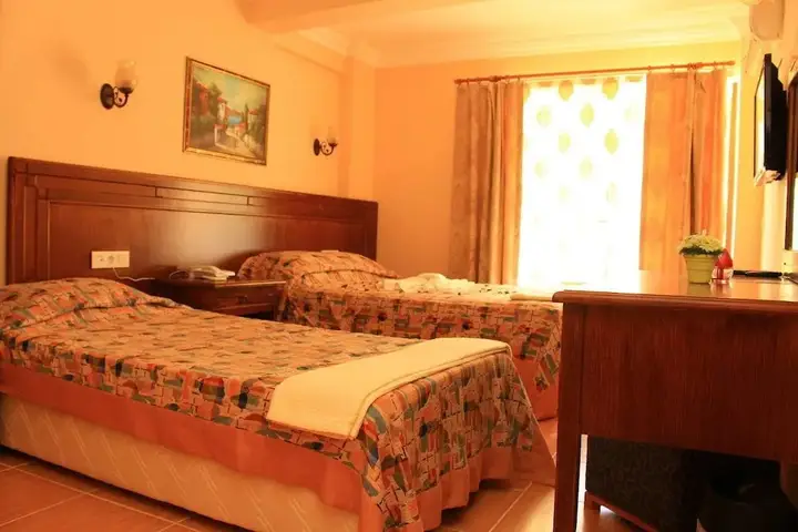 Турунч: Scala Hotel