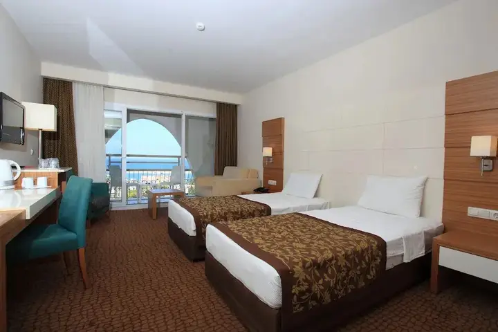 Кушадасы: Goldenday Wings Hotel
