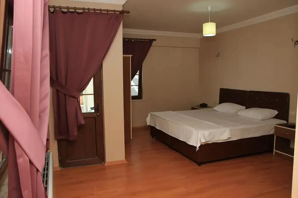 Арсин: Cansizoglu Hotel