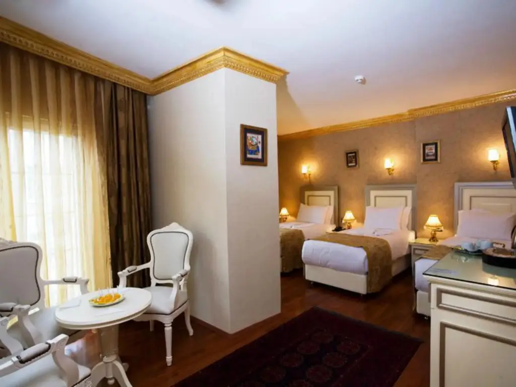 Стамбул: Maywood Hotel
