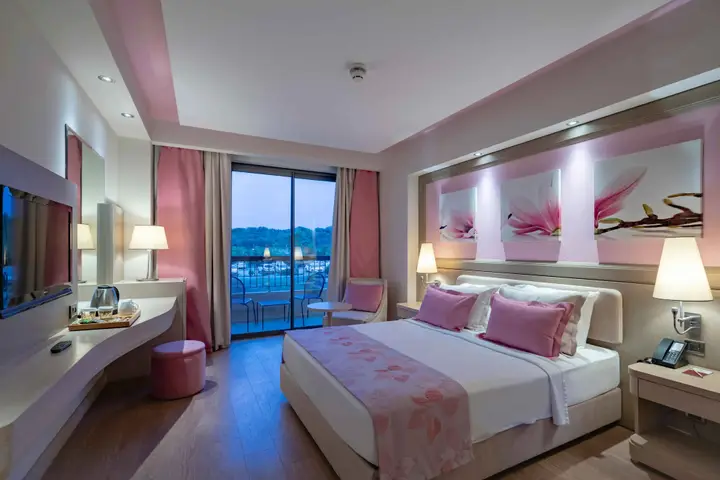 Сыгаджик: Royal Teos Thermal Resort Clinic & Spa - Halal Hotel