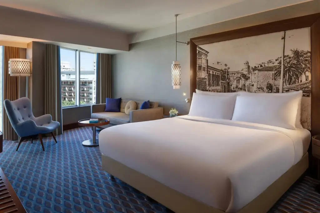 Измир: Renaissance Izmir Hotel