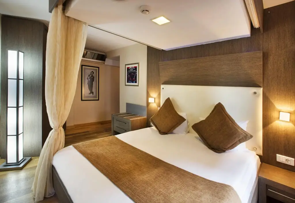 Стамбул: Jazz Hotel