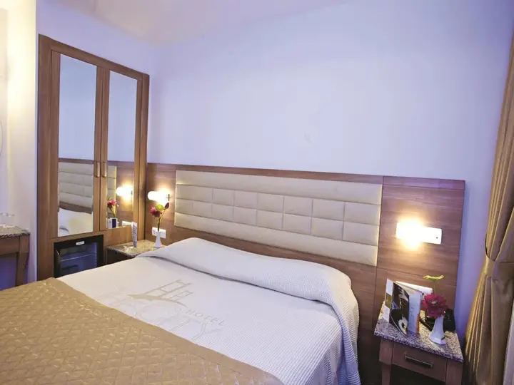 Стамбул: The City Hotel