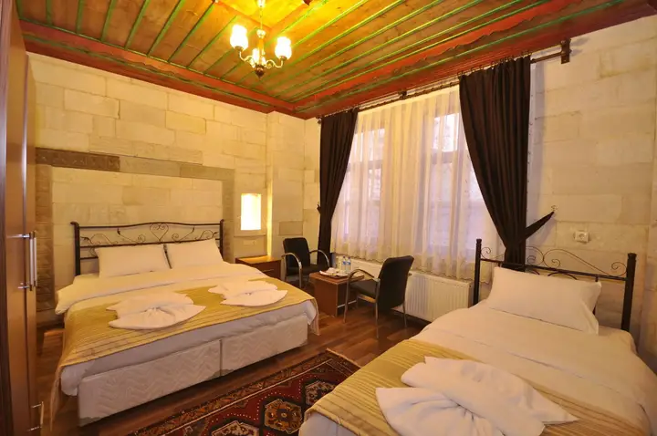 Гёреме: Cappadocia Stone Palace