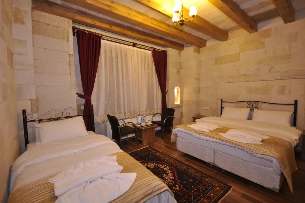 Гёреме: Cappadocia Stone Palace