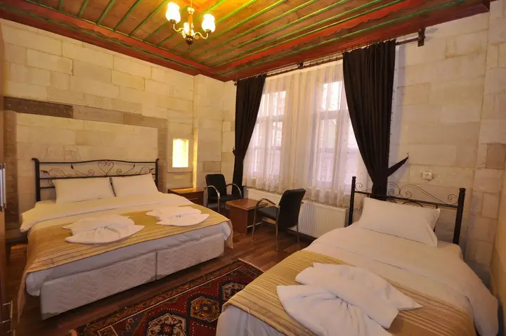 Гёреме: Cappadocia Stone Palace