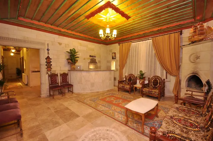 Гёреме: Cappadocia Stone Palace
