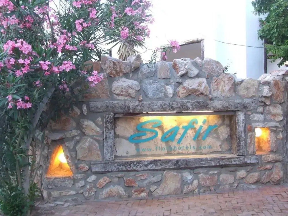 Битез: Safir Hotel
