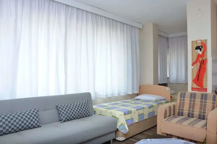 Айвалык: Nil Hotel
