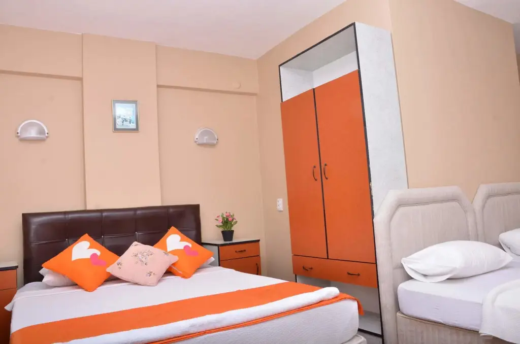 Айвалык: Nil Hotel