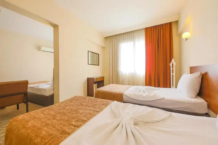 Мерсин: Hosta Otel