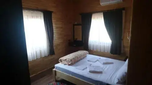 Чиралы: Ugur Pansiyon Bungalows