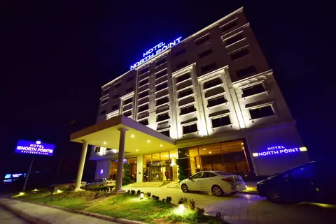 North Point Hotel — фото 1