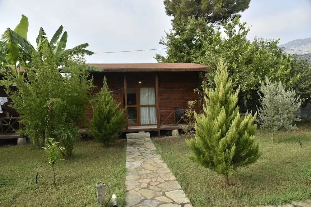 Чиралы: Serenity Bungalows
