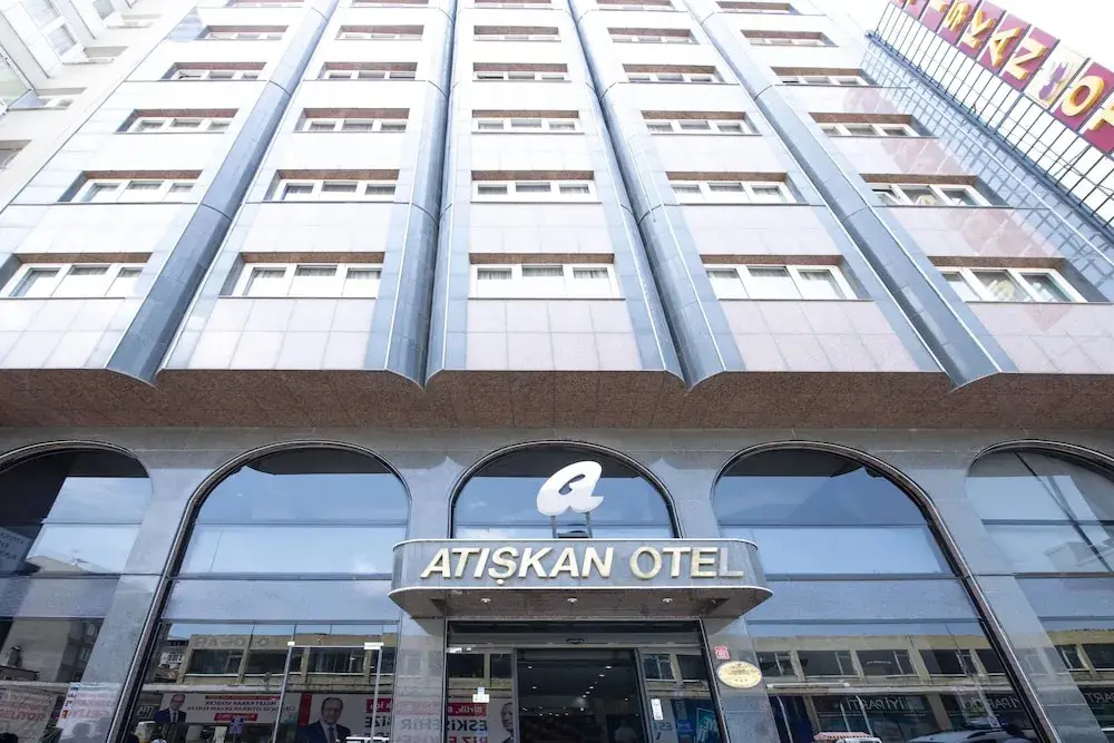 Atiskan Hotel — фото 1