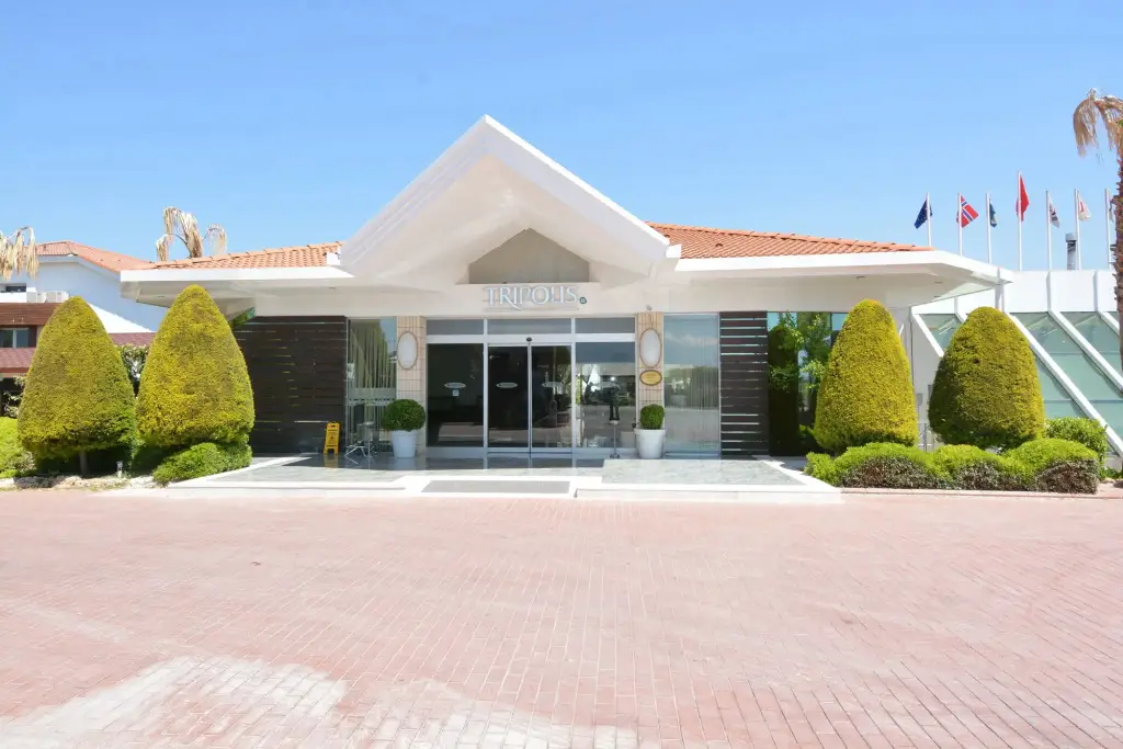 Tripolis Hotel — фото 1