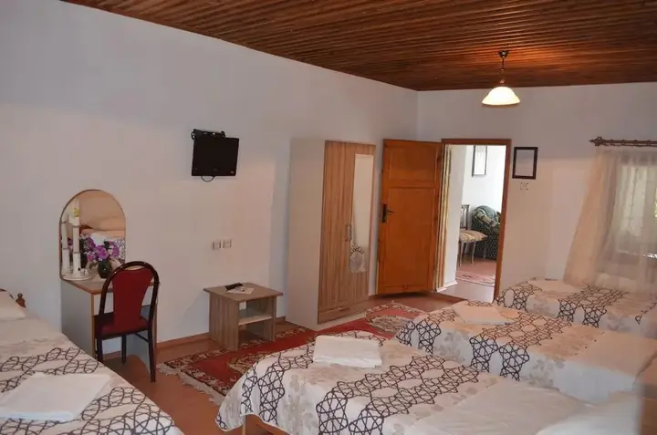 Учисар: Erciyes Pension