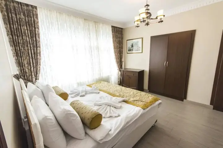 Стамбул: Yasar Apartment