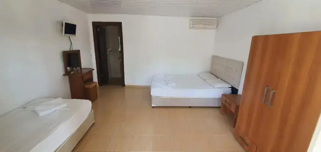 Uğur Beach Hotel — фото 1