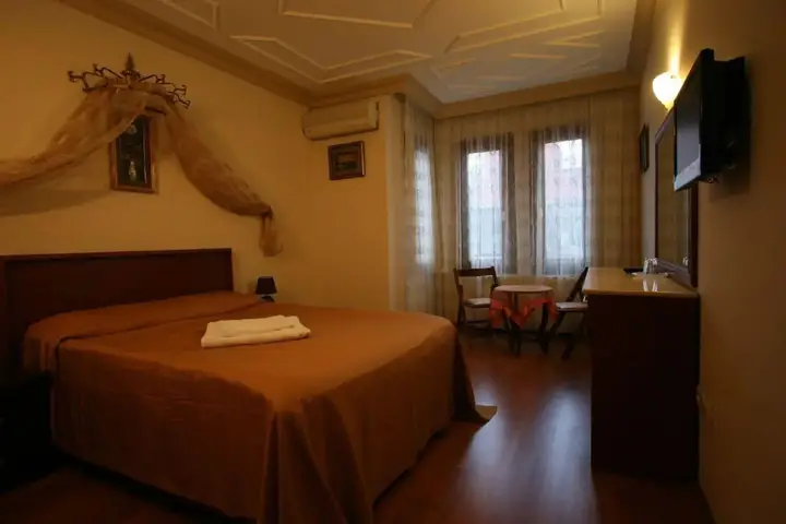 Стамбул: Hotel Peninsula