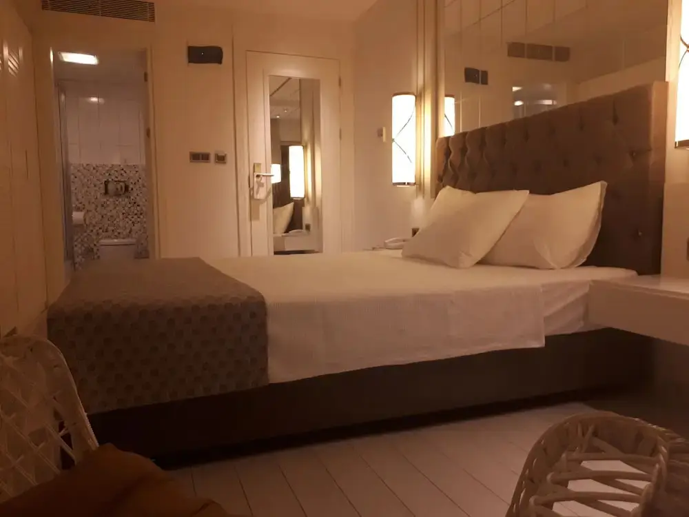 Гюзельчамлы: Sare Hotel