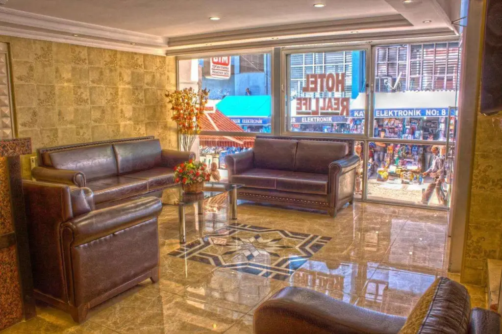 Стамбул: Hotel Real Life