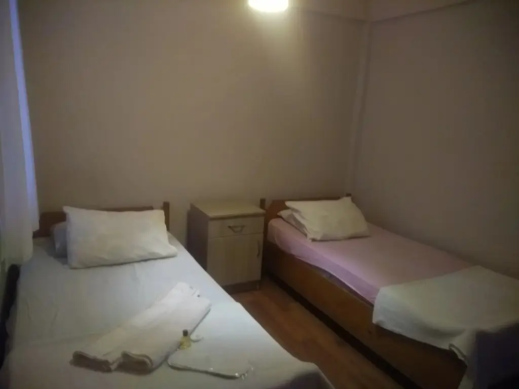 Эдремит: Asbella Otel