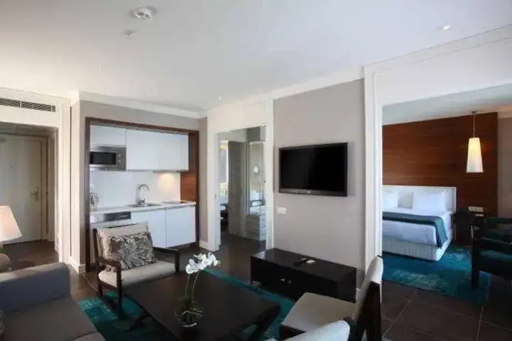 Тургутрейс: Sundance Residence
