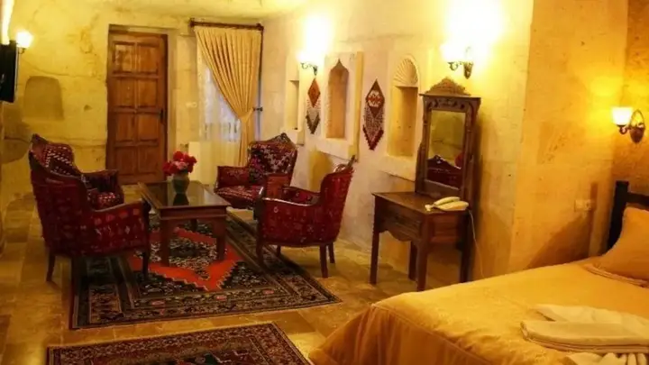 Мустафапаша: Akyol Hotel