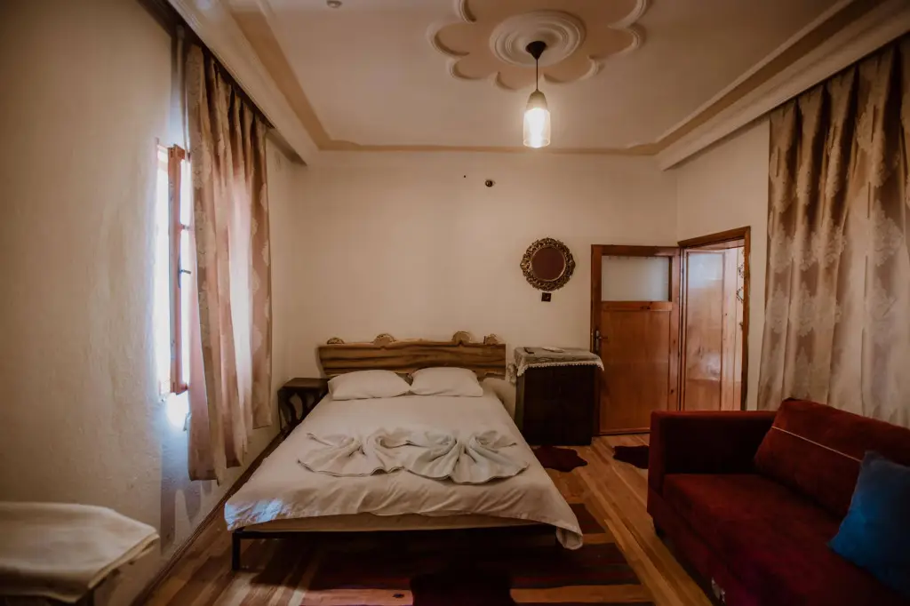 Ургуп: Alexander Cave House