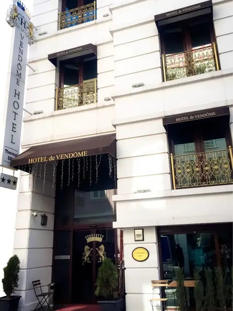 Vendome Hotel — фото 1