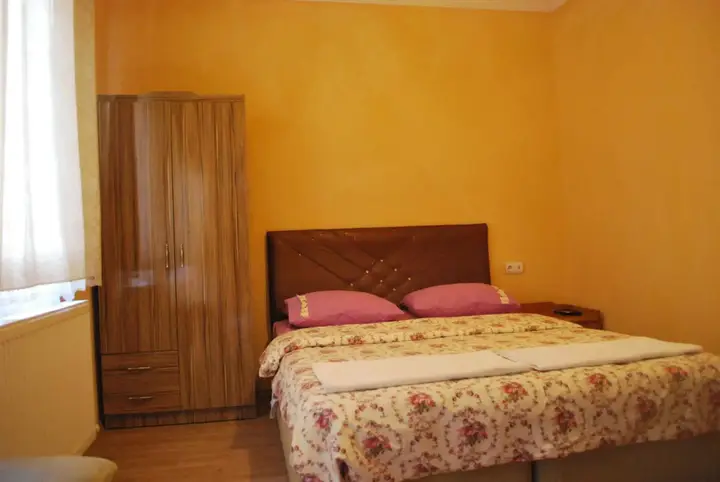 Гёреме: Emre's Stone House