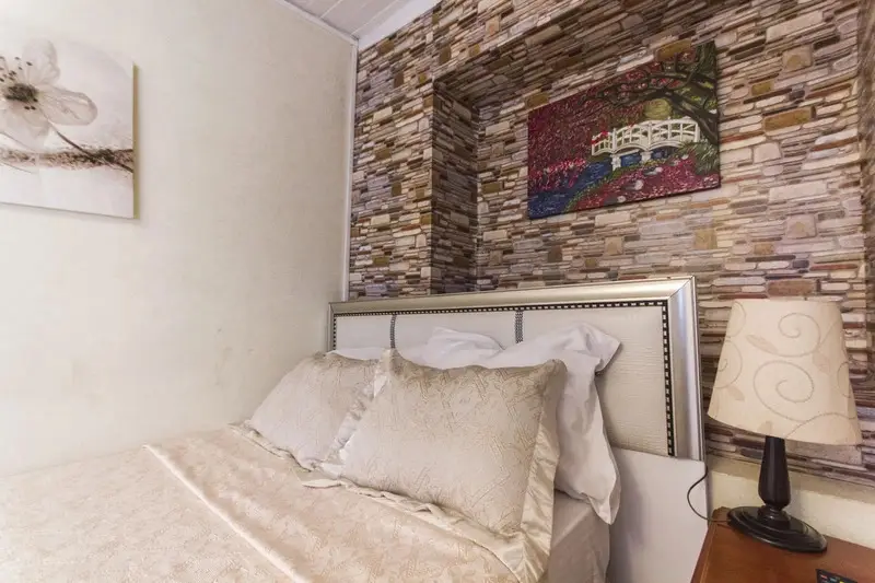 Стамбул: Stone Home Apart