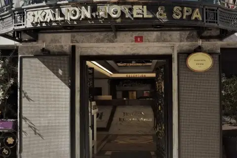 Skalion Hotel — фото 1