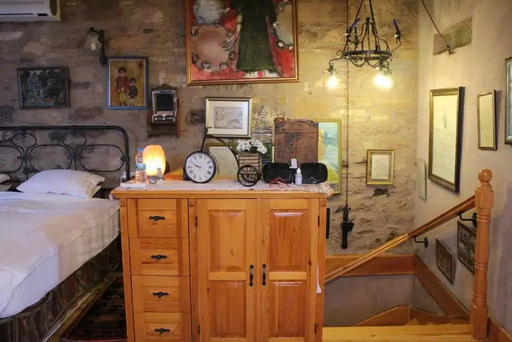 Айвалык: Stone House with Garden in Cunda/Ayvalik