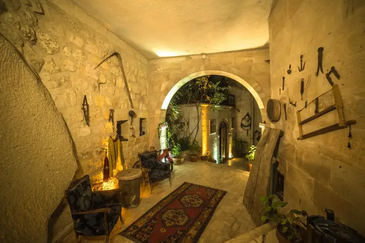 Гёреме: Hidden Cave