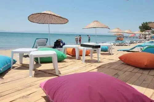 Айвалык: Akkuslar Hotel