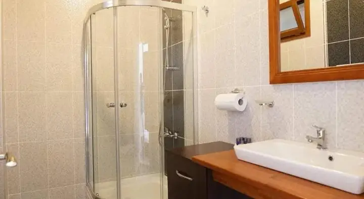Датча: Tsira Hotel
