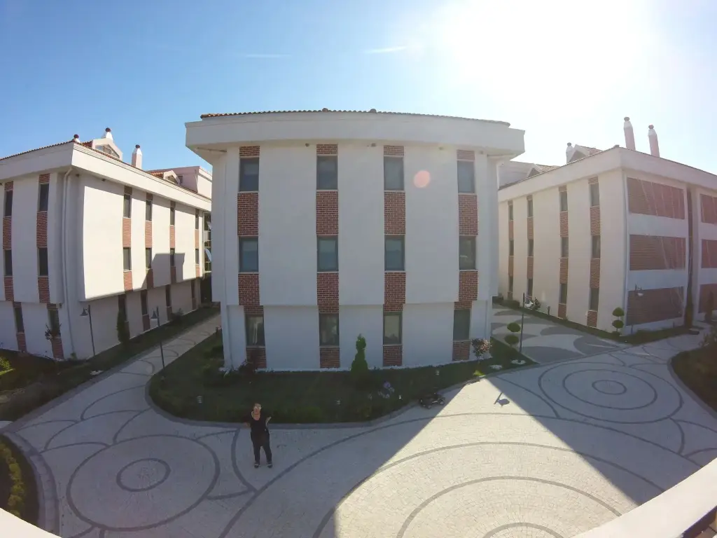 Uçar Royal Hotel and Conference Hall — фото 1