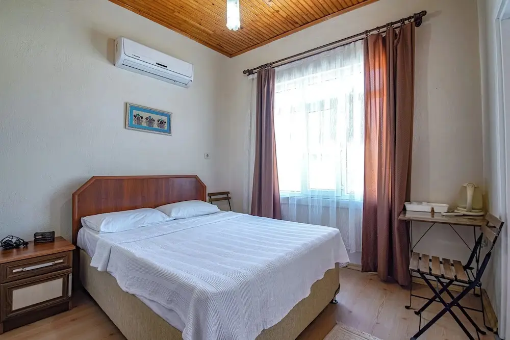 Бозджаада: Mine Tatil Evi