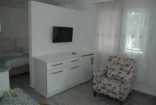 Айвалык: Studio Baturcan
