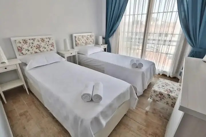 Датча: Emre Hotel 10 Oda