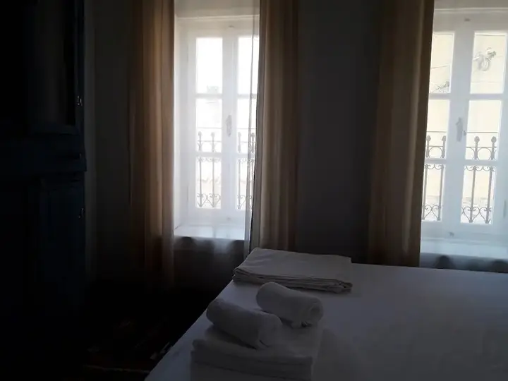 Айвалык: Madra House