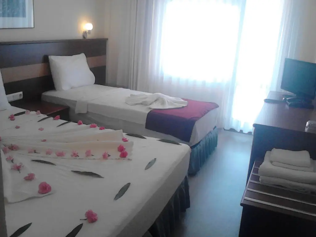 Дидим: Hotel First Class