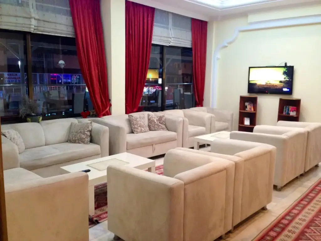 Дидим: Hotel First Class