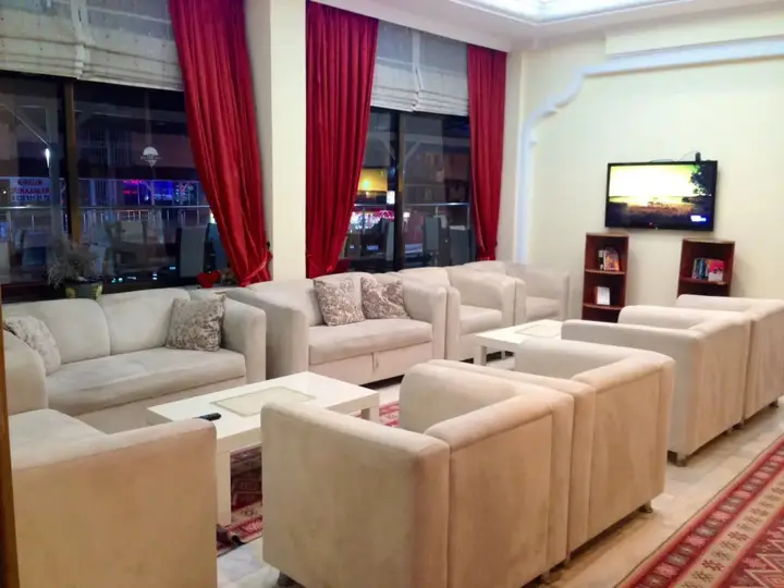 Дидим: Hotel First Class