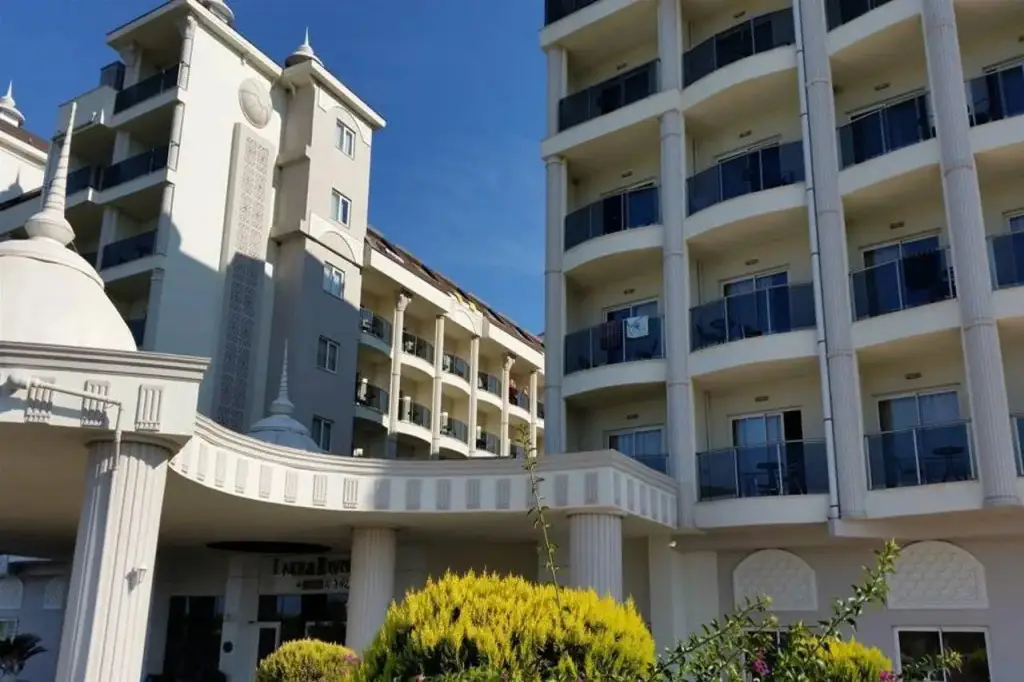 Port River Hotel & Spa — фото 1