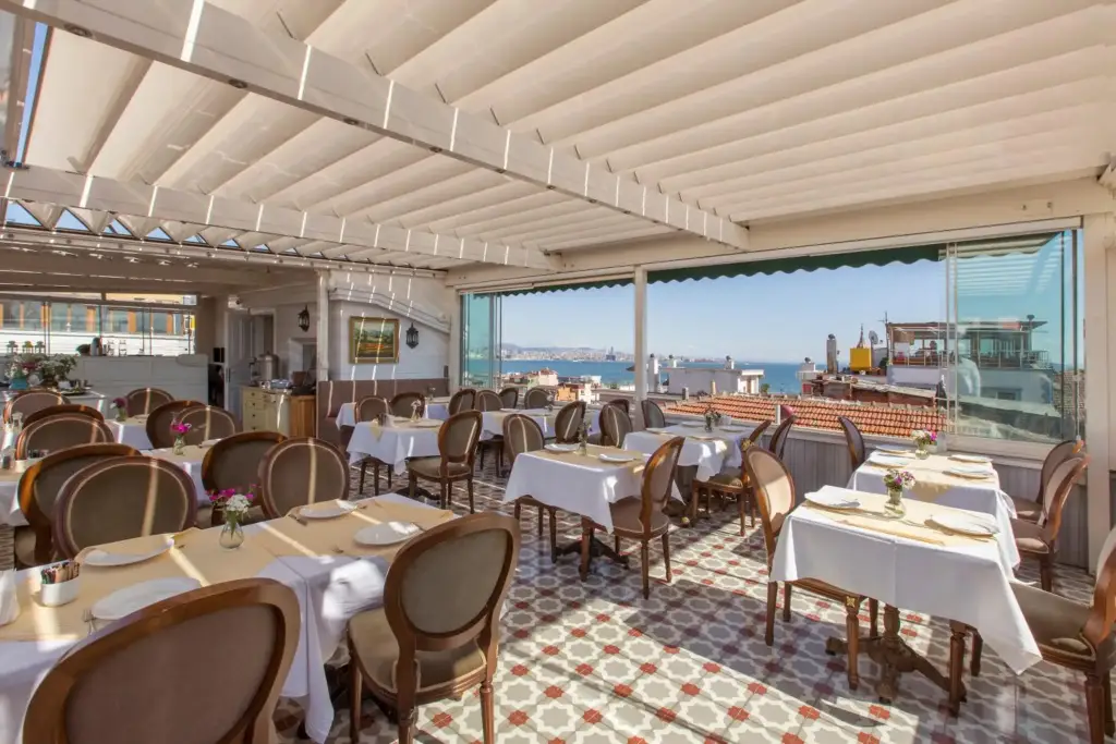 Стамбул: Darussaade Istanbul - Special Class