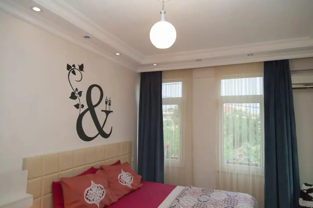 Айвалык: Koboroz Otel